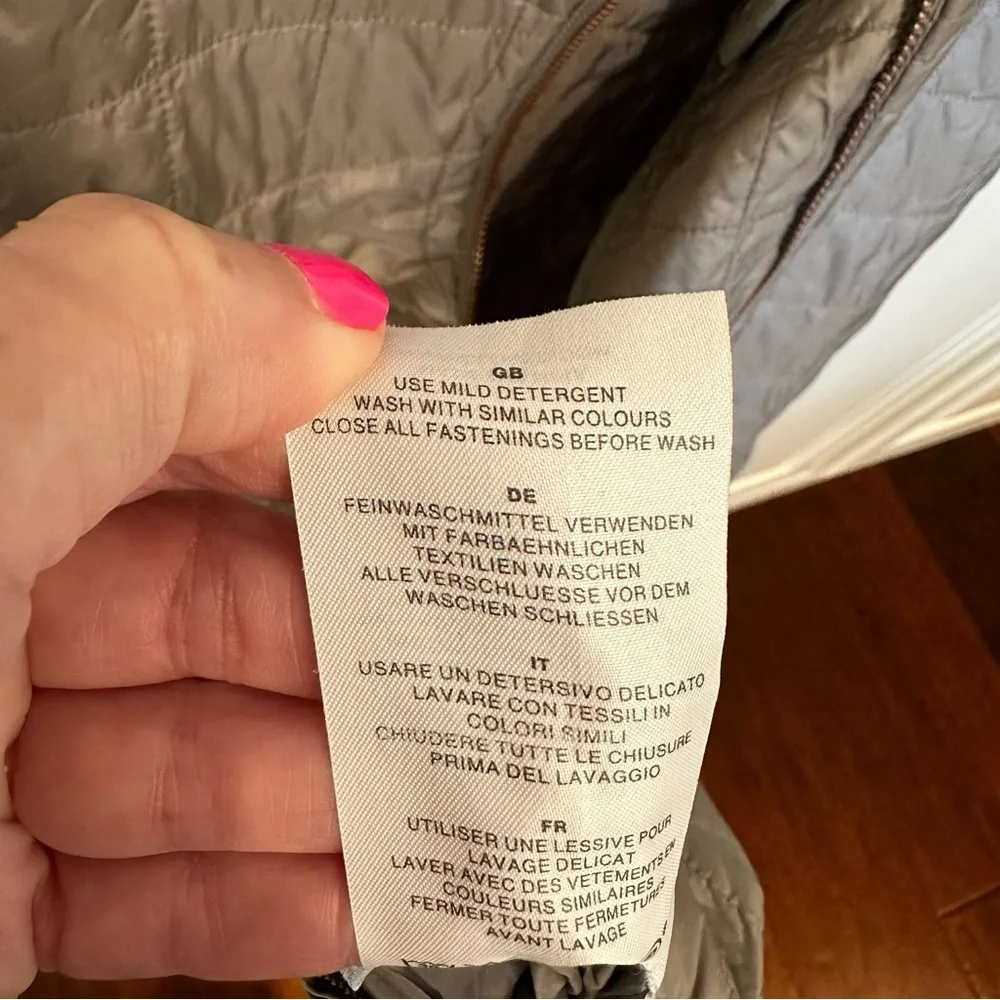 Closed Luxury Designer Brand‎ Women’s Grey Reversible Quilted Nylon Vest Pockets